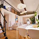 Le Delmas Riviera - Duplex Dans Vieil Appartement