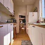 Le Delmas Riviera - Duplex Dans Vieil Appartement *