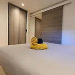 Le Delmas Riviera - Duplex Dans Vieil Appartement