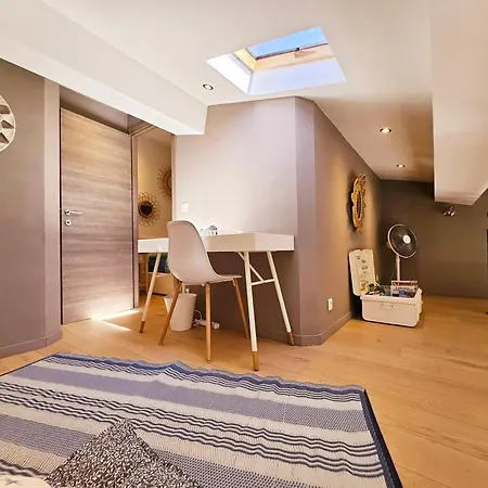 Appartement Le Delmas Riviera - Duplex Dans Vieil Antibes