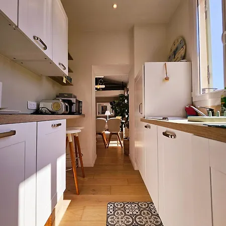 Le Delmas Riviera - Duplex Dans Vieil Appartement *